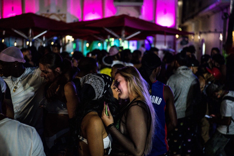 In Miami Beach geraten die Frühlingsferien (Spring Break) völlig außer Kontrolle. 