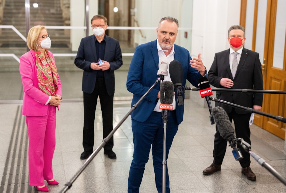Die vier Hauptdarsteller des Ost-Gipfels: Mikl-Leitner (NÖ); Minister Anschober; Doskozil (Bgld); Ludwig (Wien)