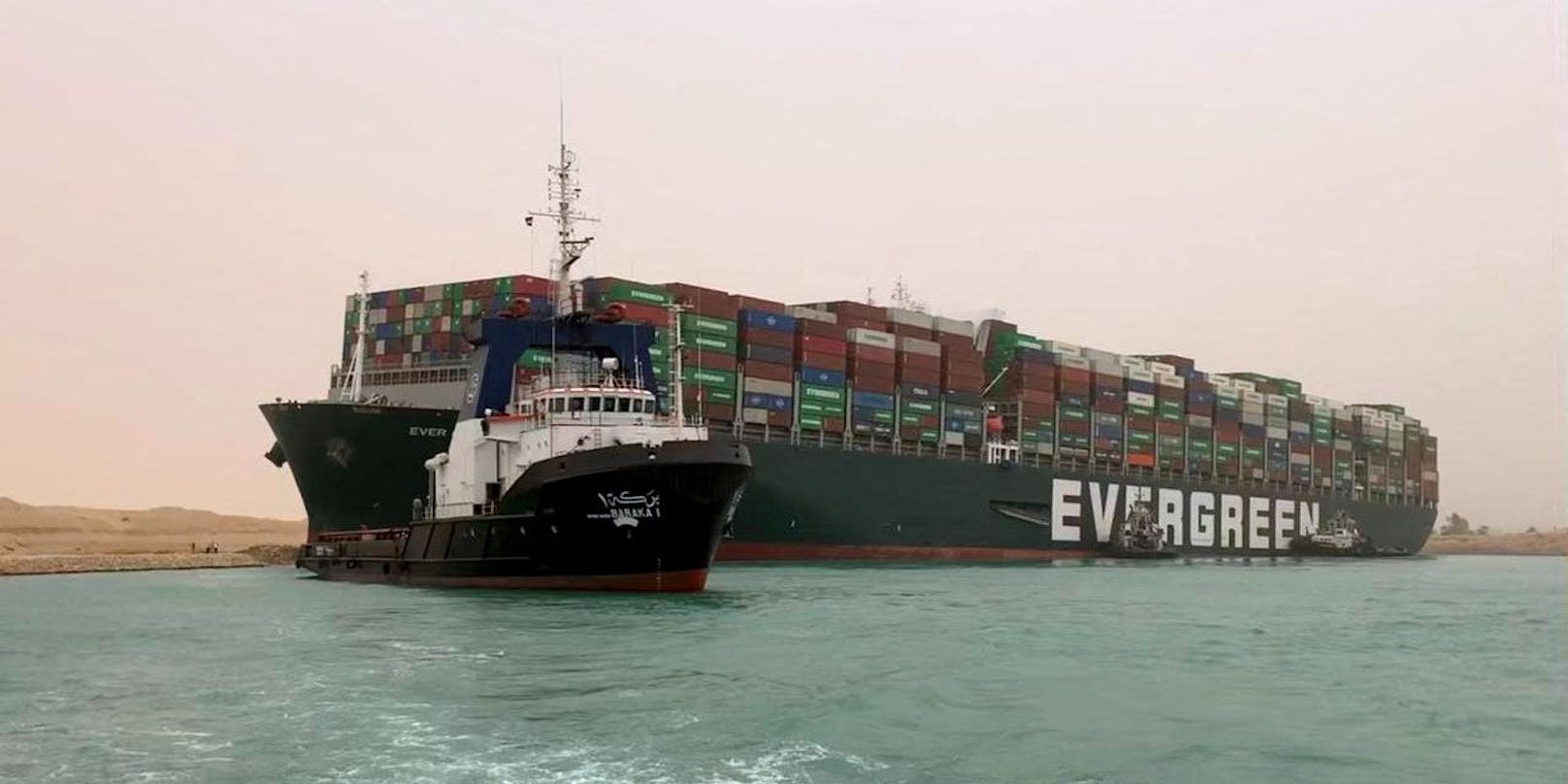 Die 400 Meter lange "MV Ever Given" blockiert aktuell den Suez-Kanal.