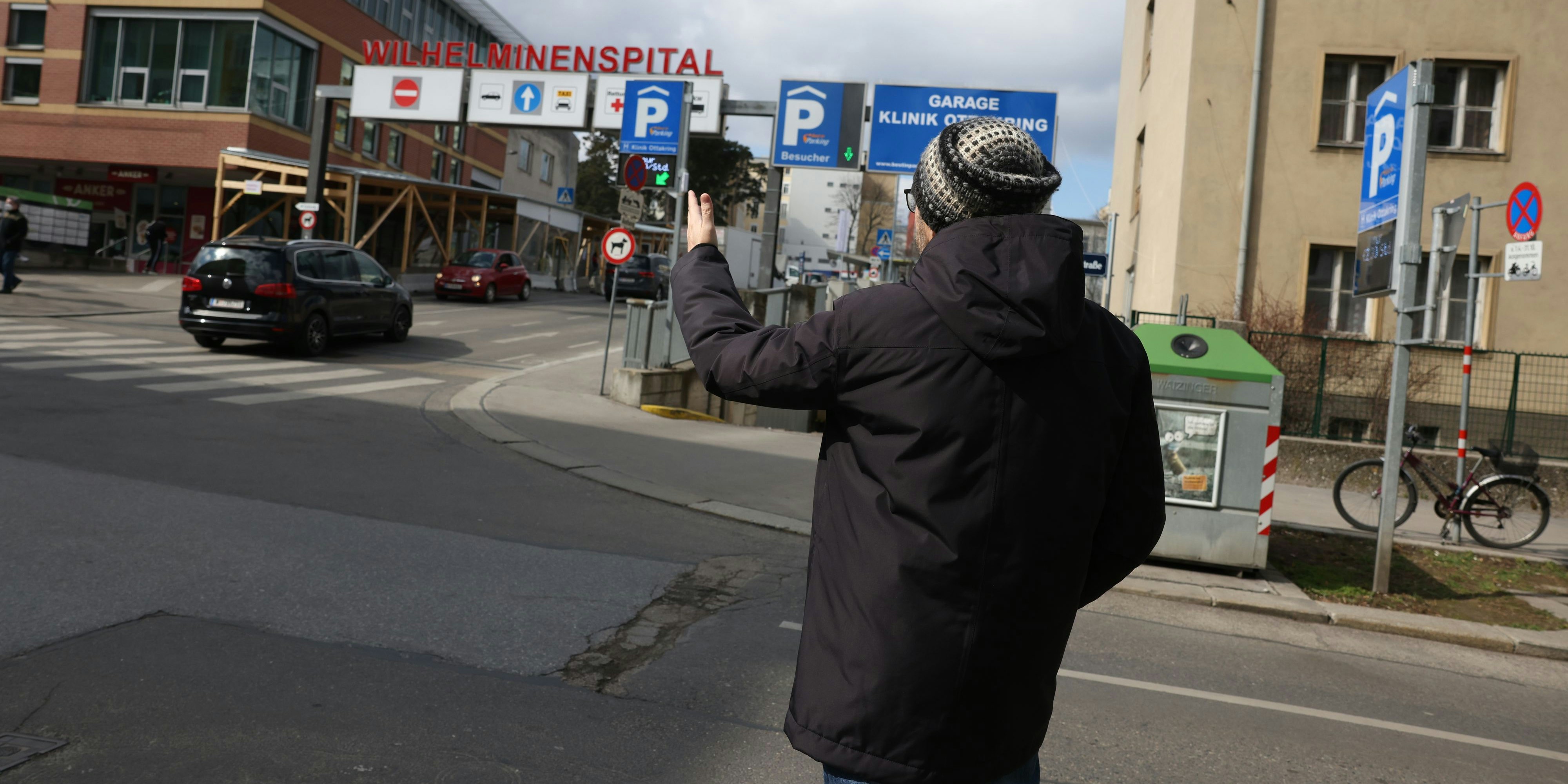 Helmut A.s Mutter erlag in der Klinik Ottakring den Folgen von Corona.