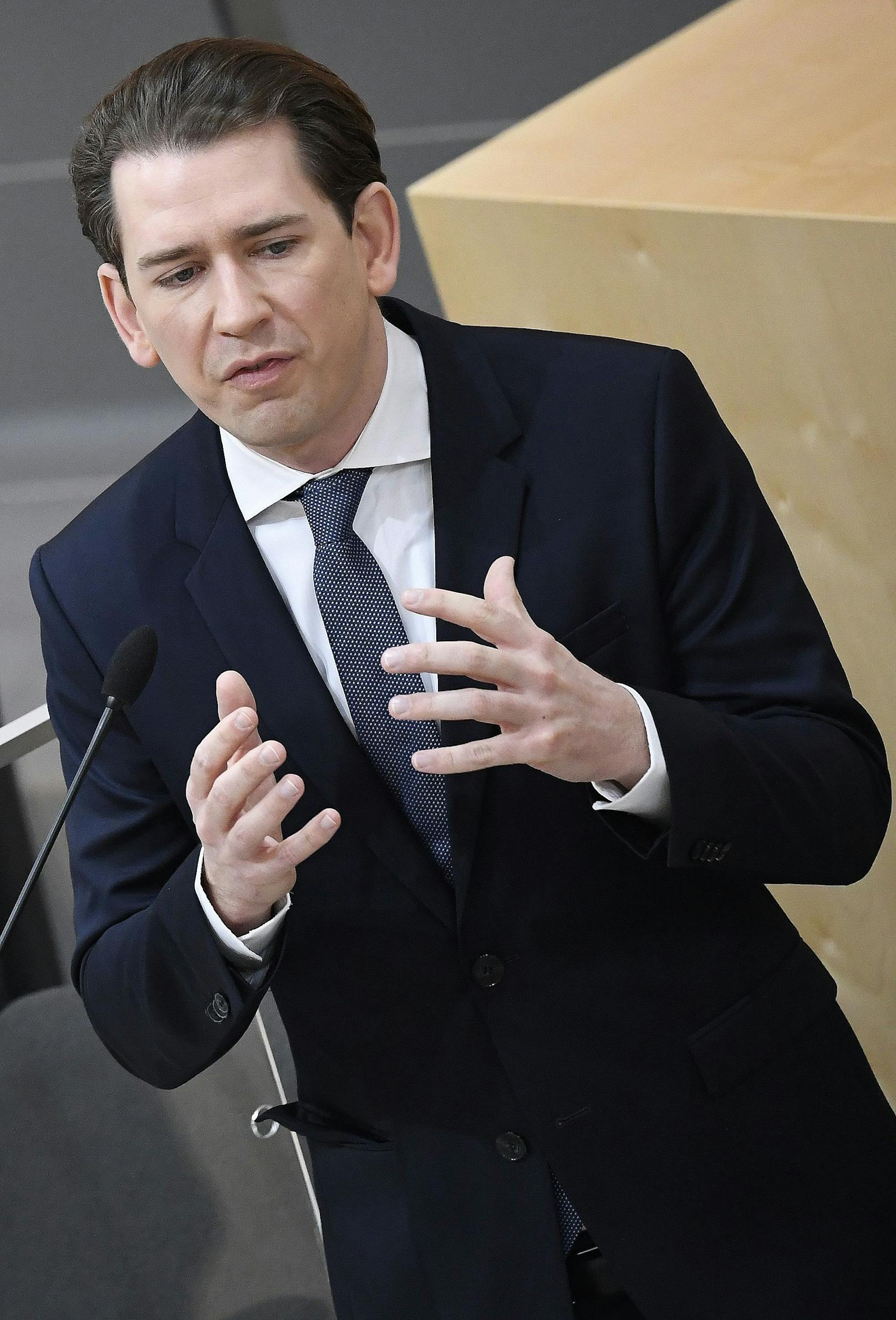 Heftiger Schlagabtausch zwischen Bundeskanzler Sebastian Kurz und FPÖ-Klubobmann Herbert Kickl während der Sitzung des Nationalrats am 24. März 2021.