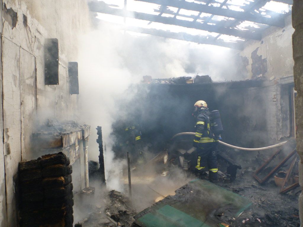 Die Zwischenböden mussten abgetragen werden.