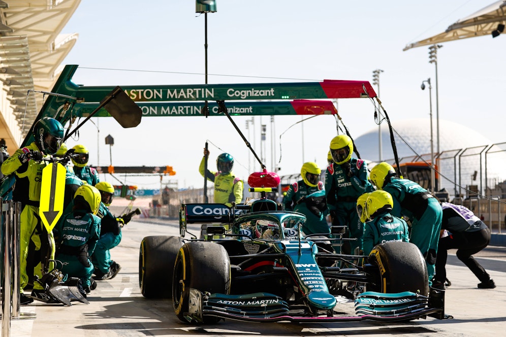 Zwei Corona-Fälle bei Aston Martin sind aufgetreten. 