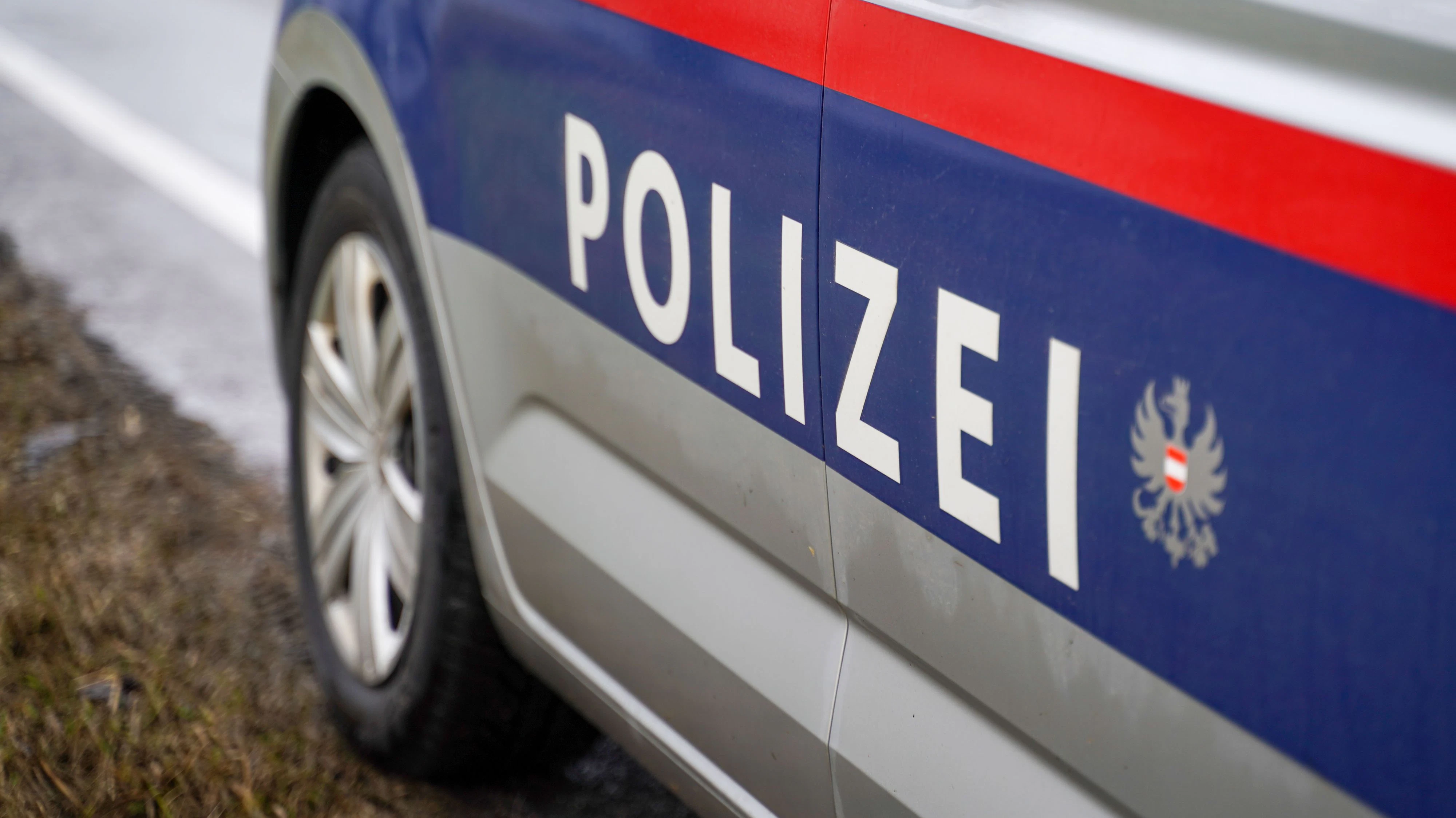 Ein Streifenwagen der Polizei. Symbolbild