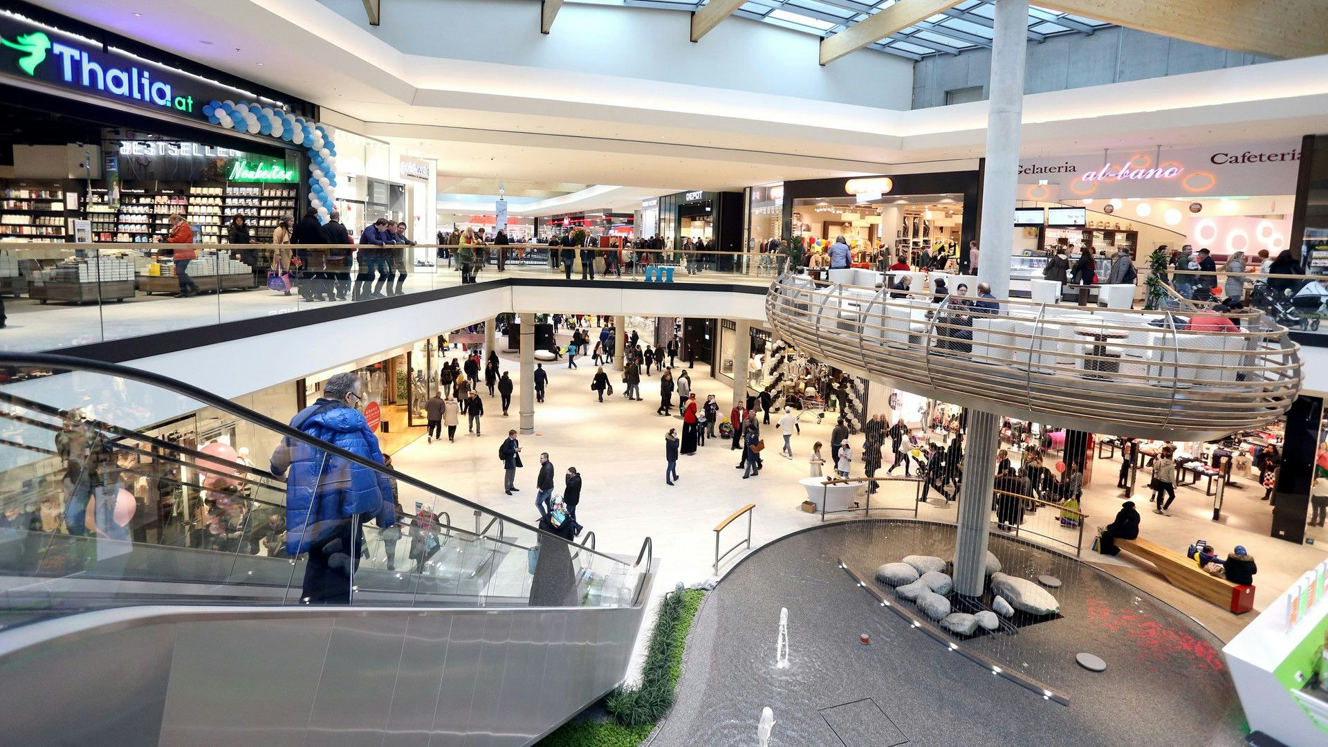 Der Handel wehrt sich gegen die neuerlichen Schließungspläne der Regierung.