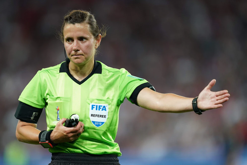 Kateryna Monsul leitet Österreich gegen Färöer. 
