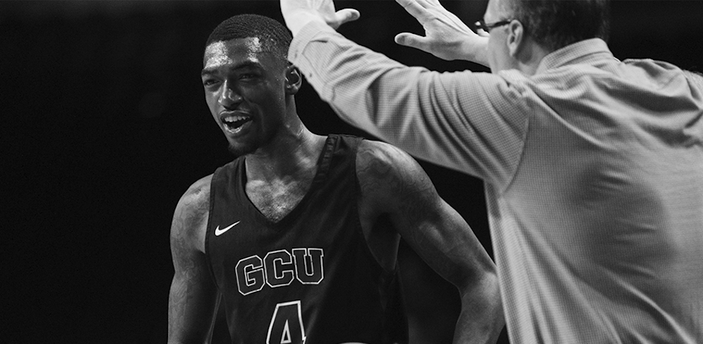 Oscar Frayer ist bei einem Autounfall verstorben. 