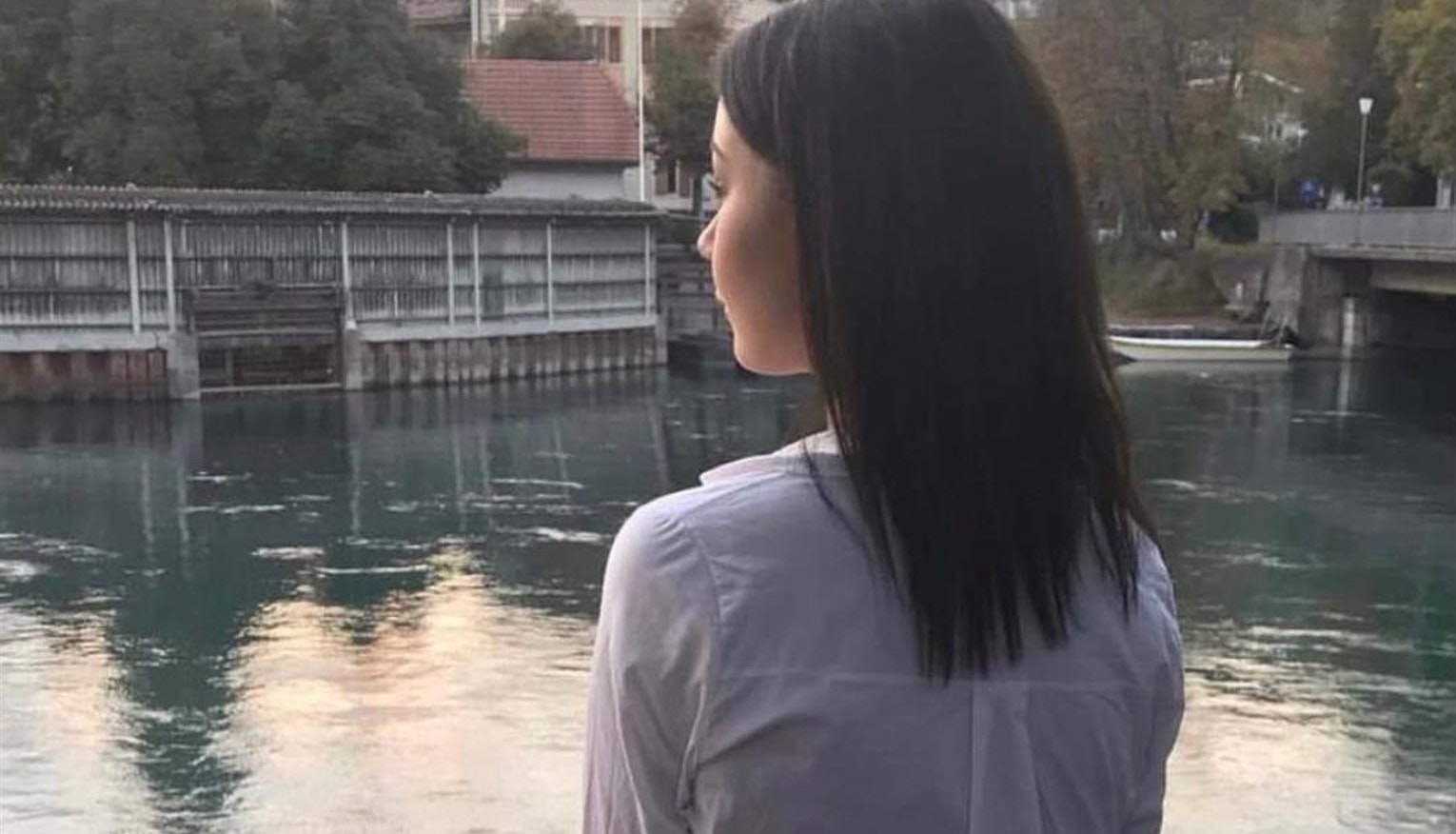 Bereits mit zwölf Jahren hat Julie ungewollte Dickpics von älteren Männern erhalten.