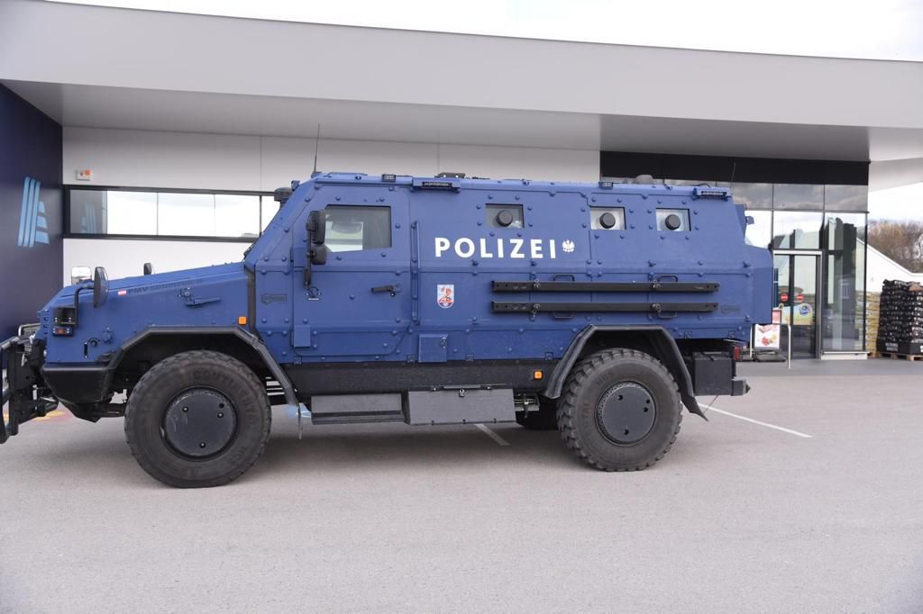 Cobra-Einheit vor Ort