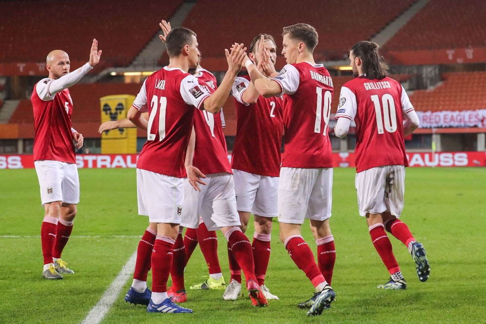 Das ÖFB-Team jubelt gegen die Färöer Inseln.