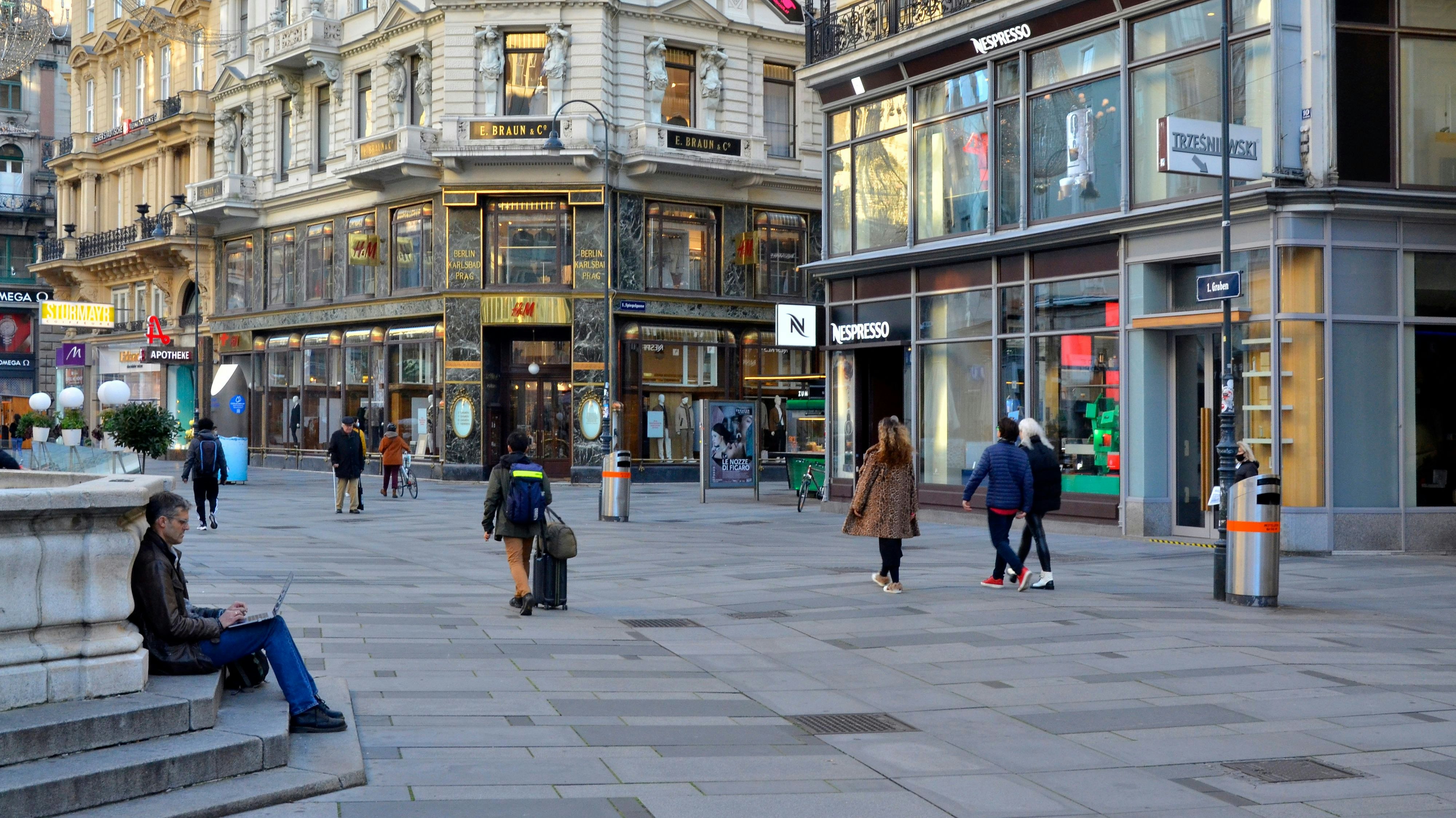 Geschlossene Geschäfte am Wiener Graben