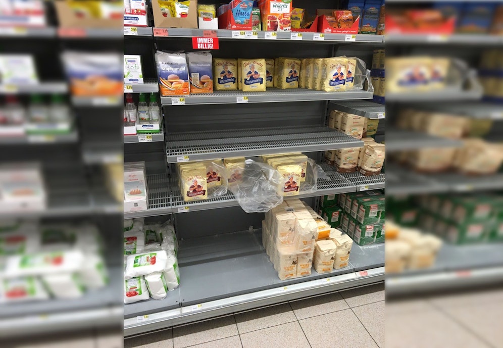 Vor allem das Mehl wurde gehamstert.