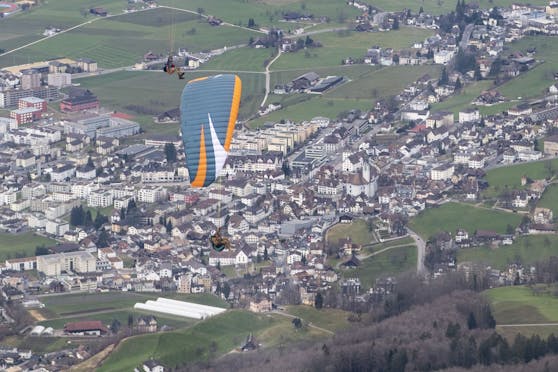 Zu einem schweren Paragleiter-Absturz kam es in Kärnten. (Symbolbild)