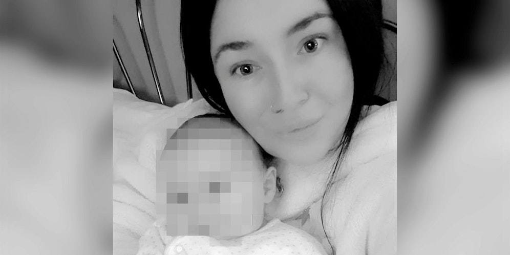 Dawn Lothian aus Edinburgh mit ihrer kleinen Tochter