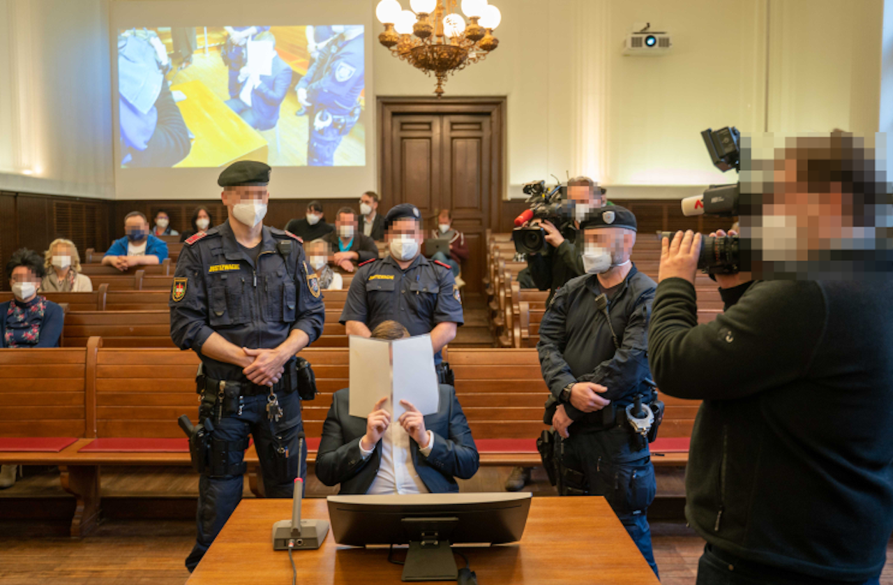 Heute.at - Vater wollte Familie mit Toaster in Badewanne töten