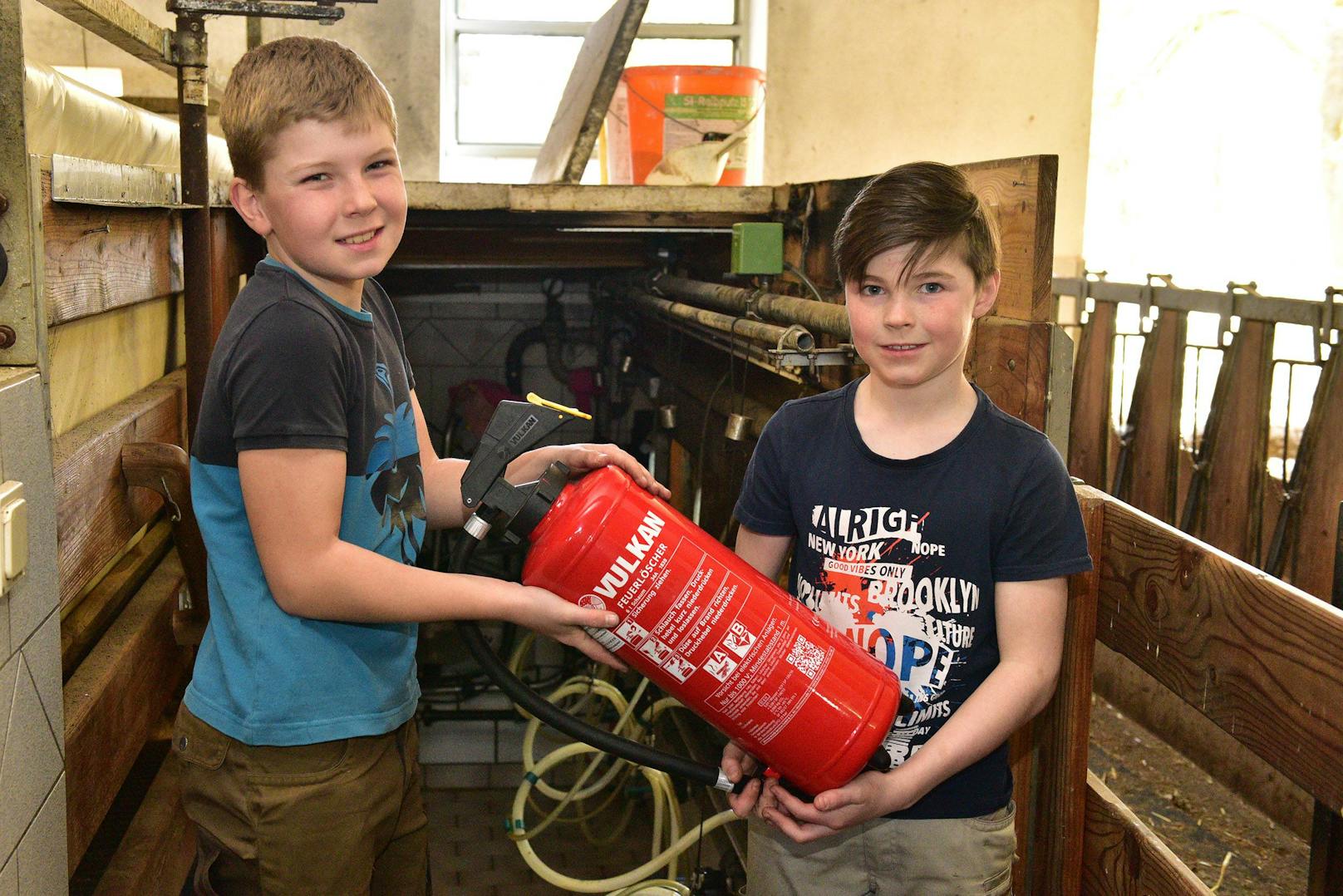 Hannes (11) und Valentin (10) löschten Bauernhofbrand