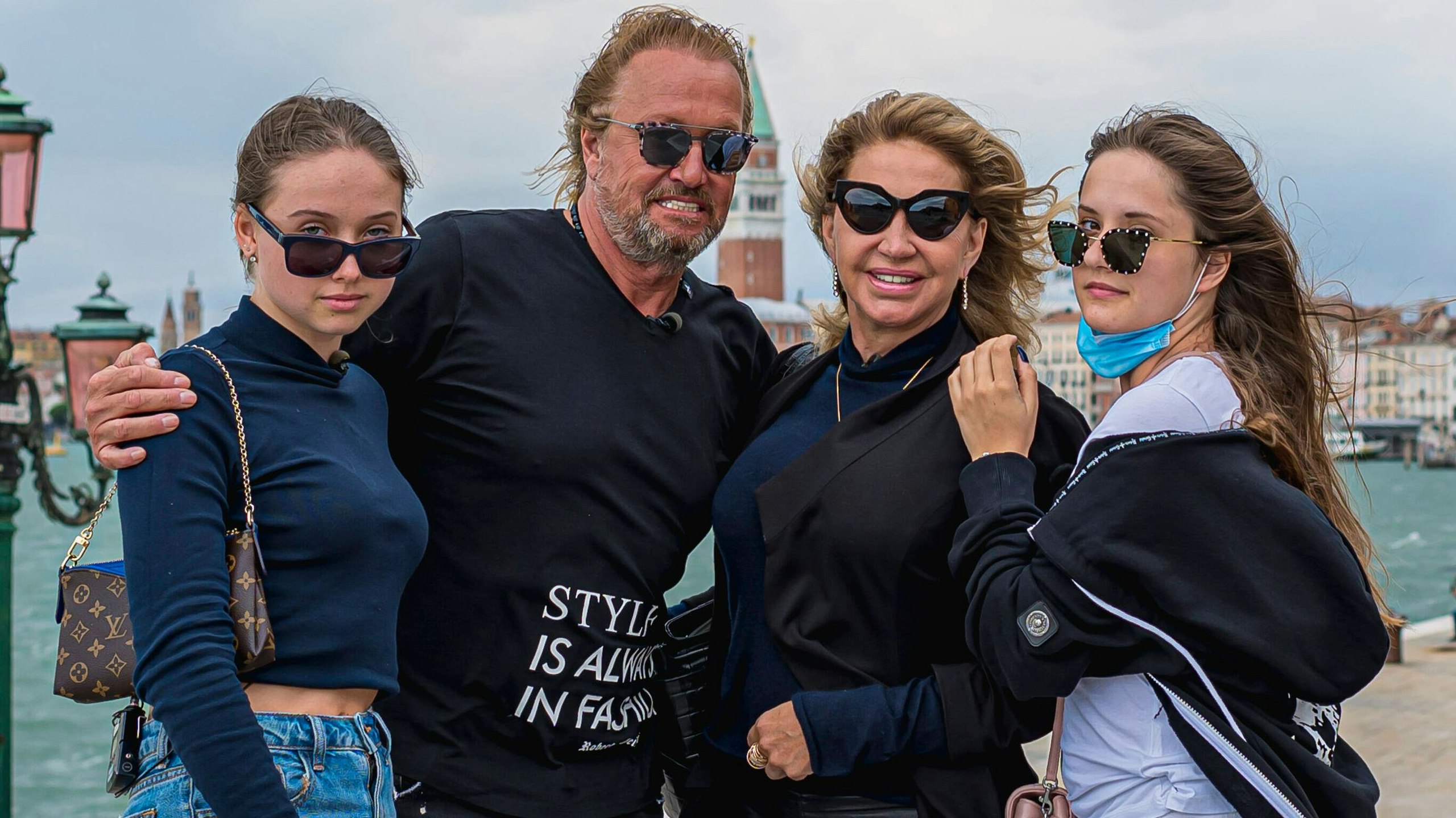 Shania Geiss (v.l.), Robert Geiss, Carmen Geiss, Davina Shakira Geiss 