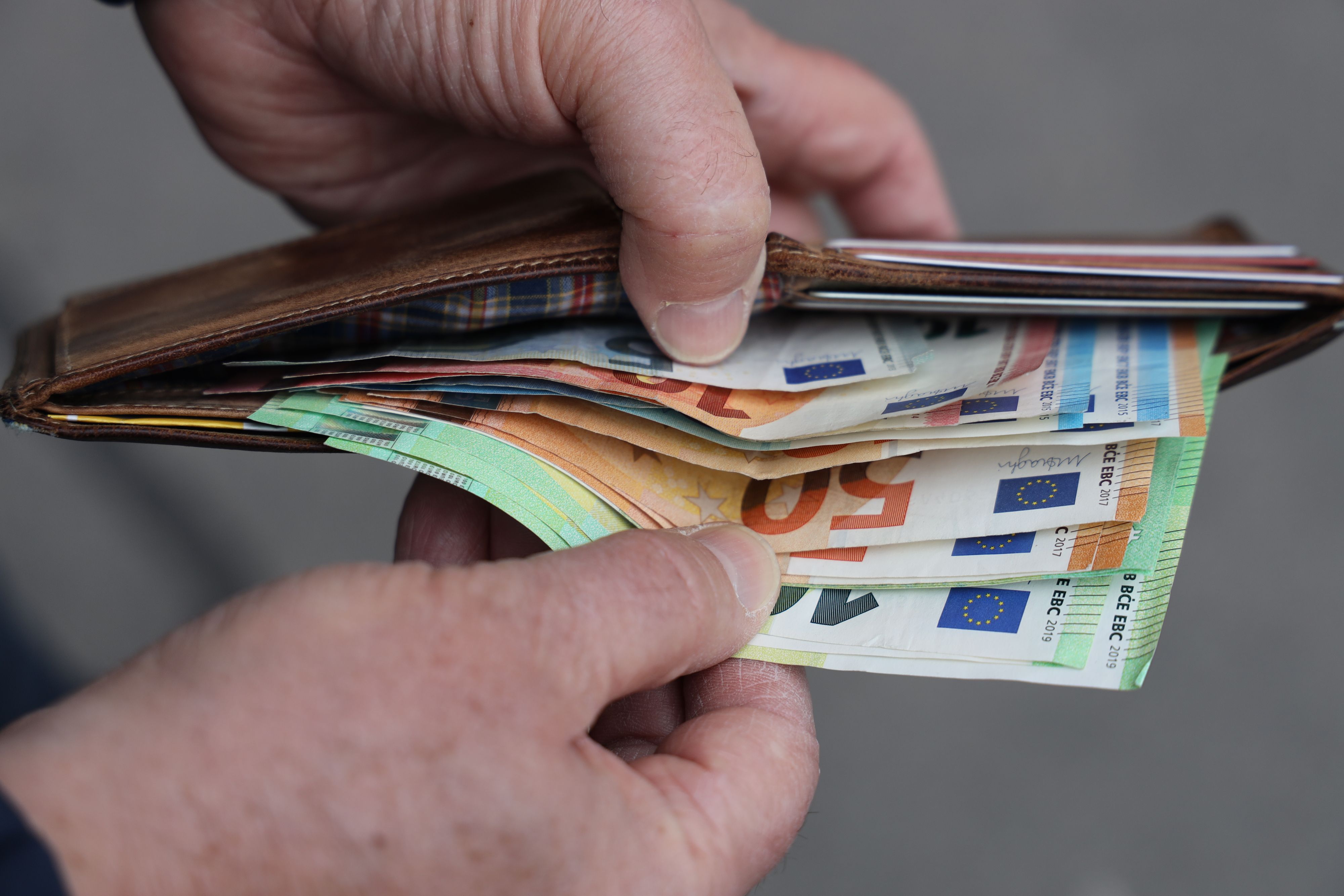 Der neue Corona-Bonus über 3.000 Euro kommt am 1. April.