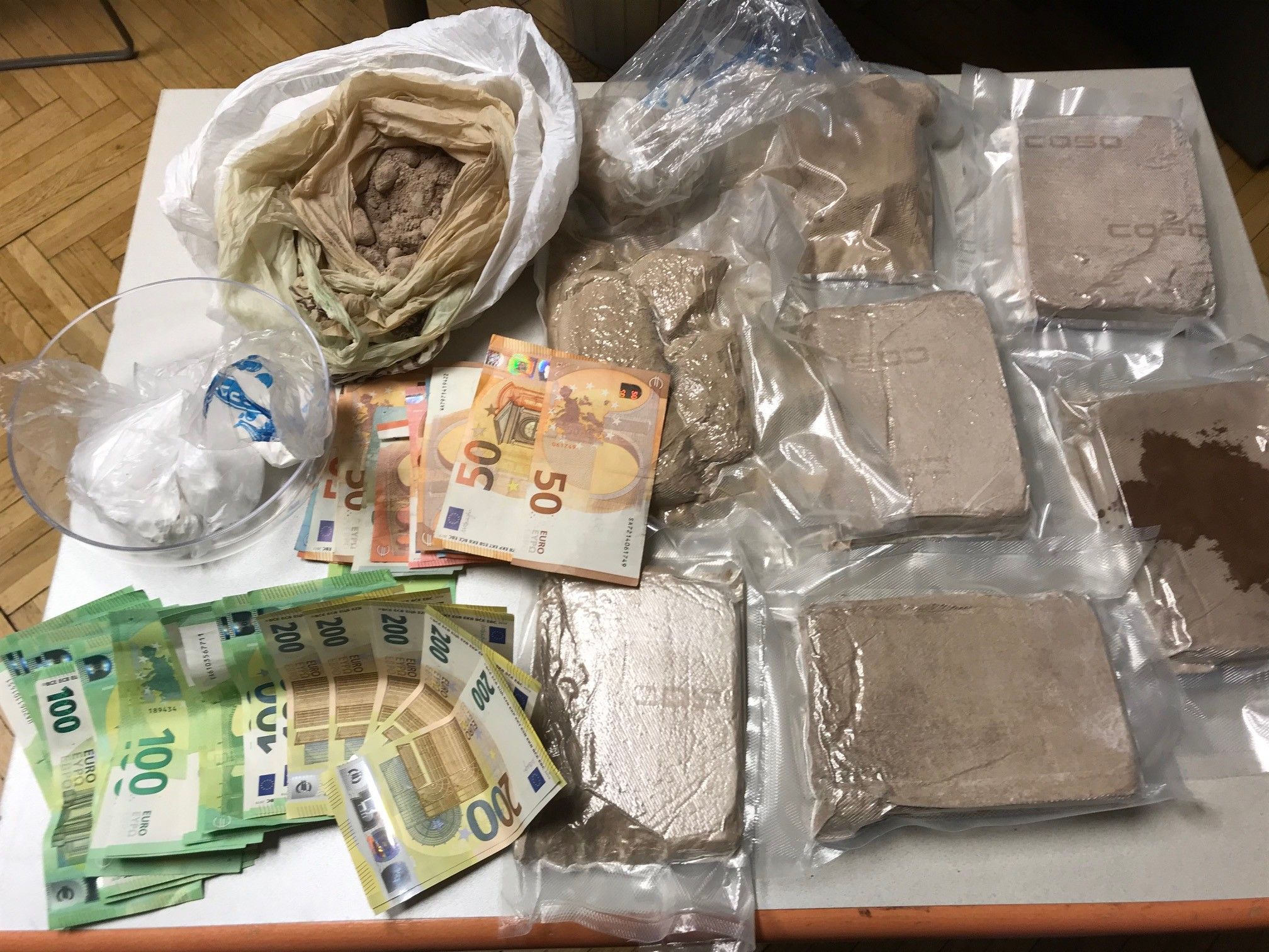 Das alles fand die Wiener Polizei in der Wohnung.