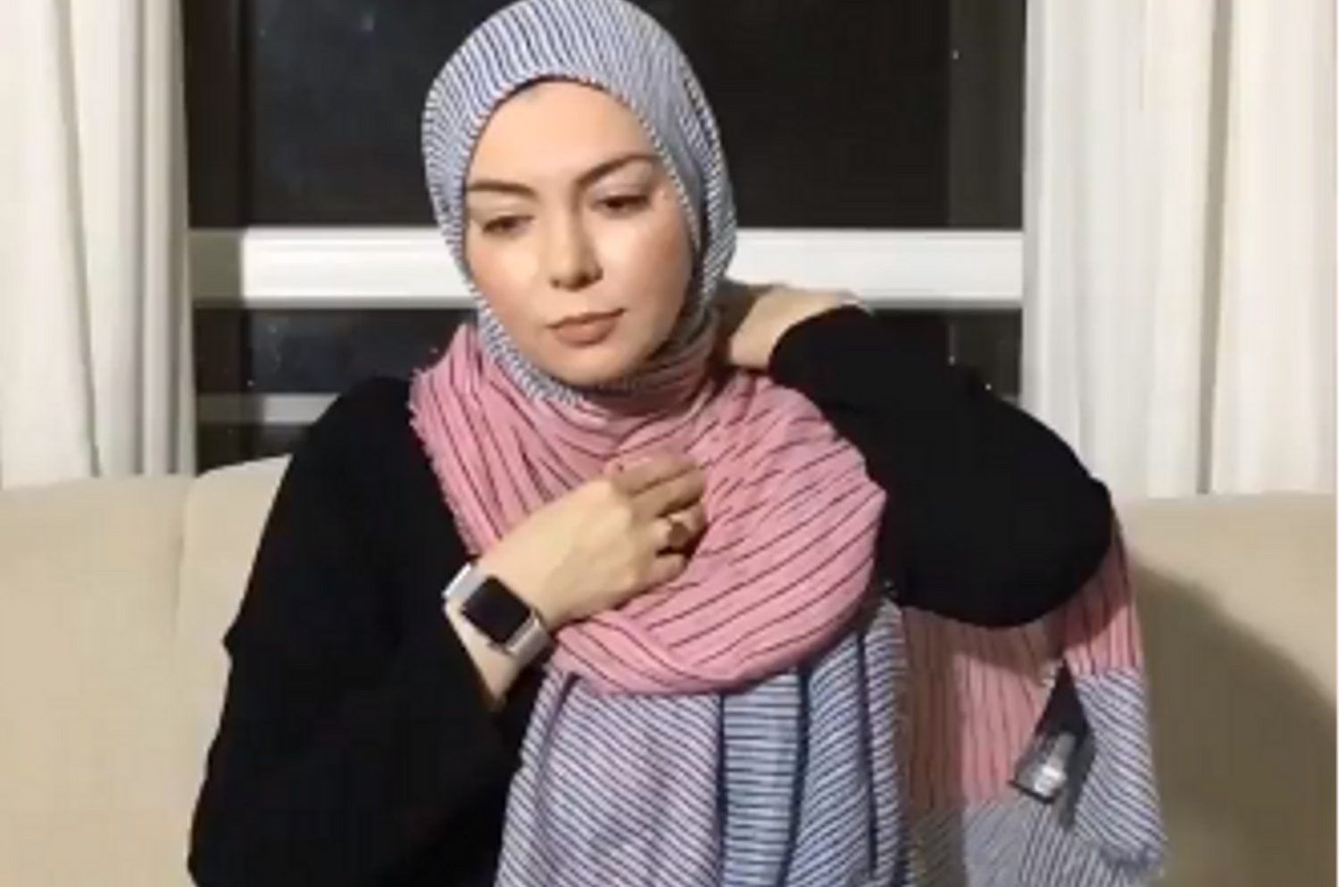 Das ganze Land kannte Azadeh Namdari als eine der jüngsten Moderatorinnen der 80er und 90er Jahre.