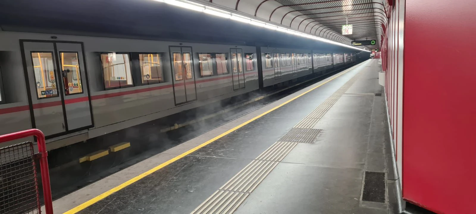 Feuerwehr-Einsatz in der U1-Station Vorgartenstraße