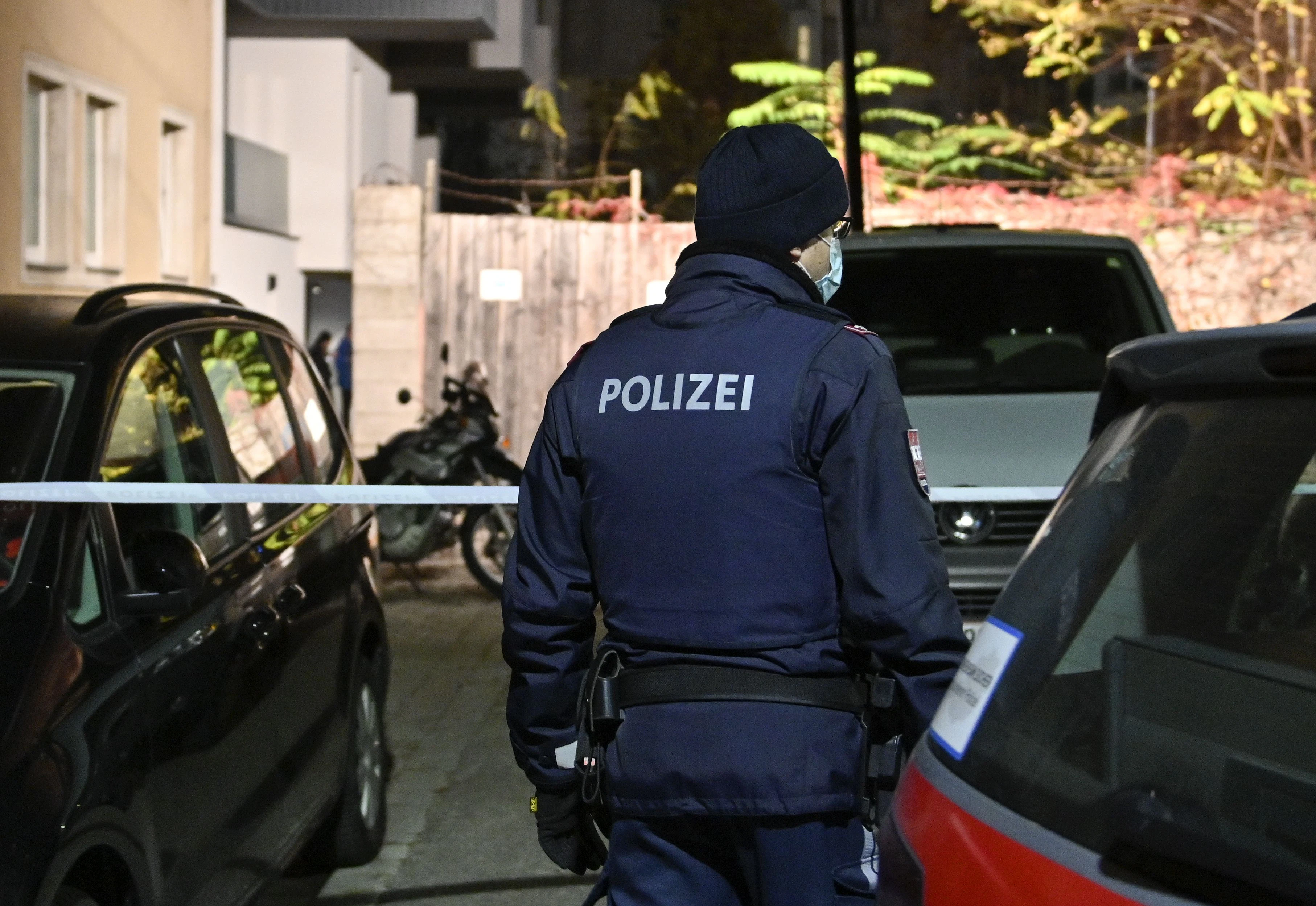 In einer Wohnung entdeckte die Polizei eine illegale Glücksspielstätte.