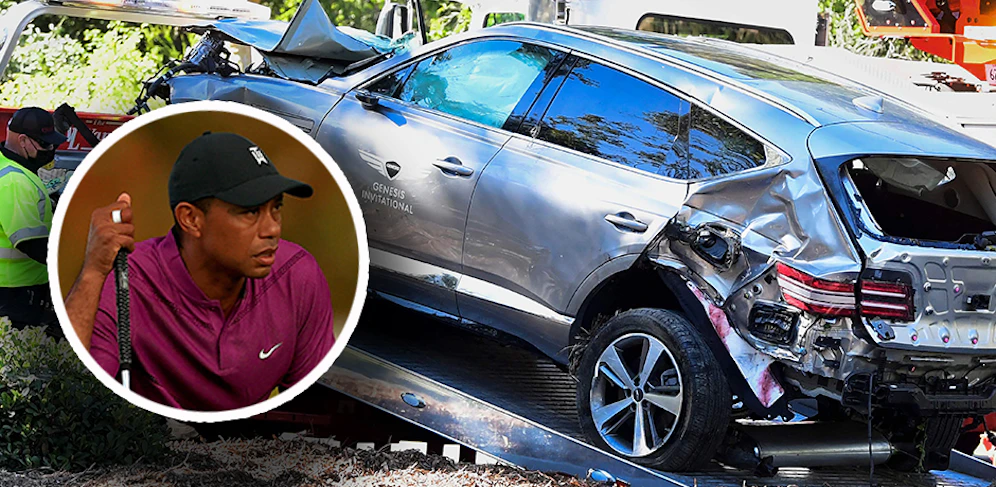 Das Auto von Tiger Woods wird untersucht. 
