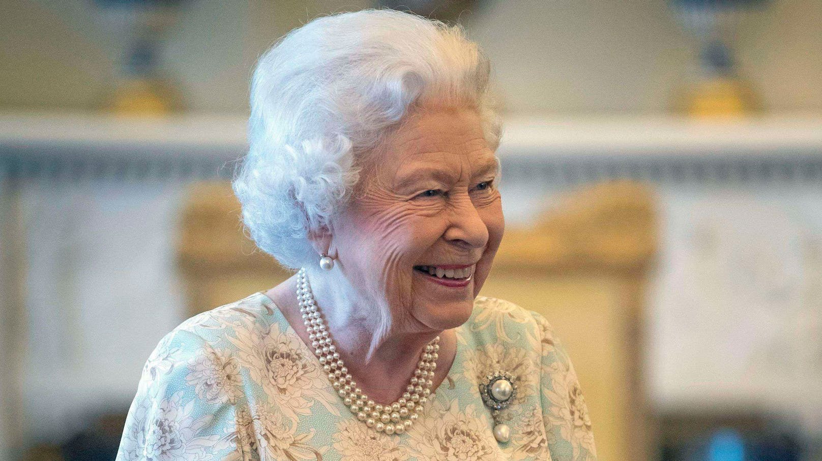 <strong>Queen Elizabeth II.</strong> hat in diesen Tagen wenig zu lachen. Zwei neue Corgi-Welpen auf Schloss Windsor heben die Stimmung der Königin aber nun.<br>