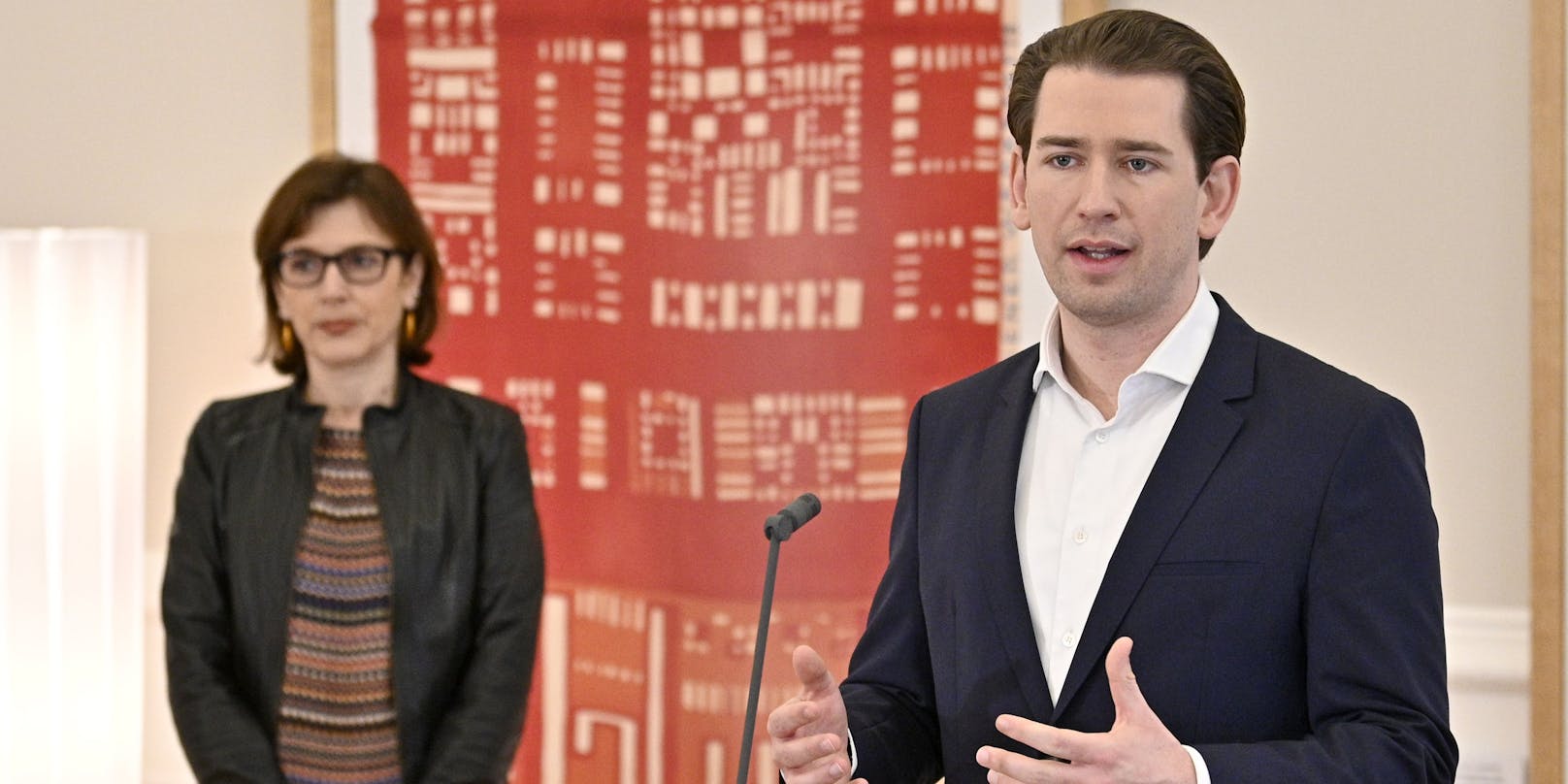 Bundeskanzler Sebastian Kurz (ÖVP) und die Leiterin des Impfgremiums, Ursula Wiedermann-Schmidt