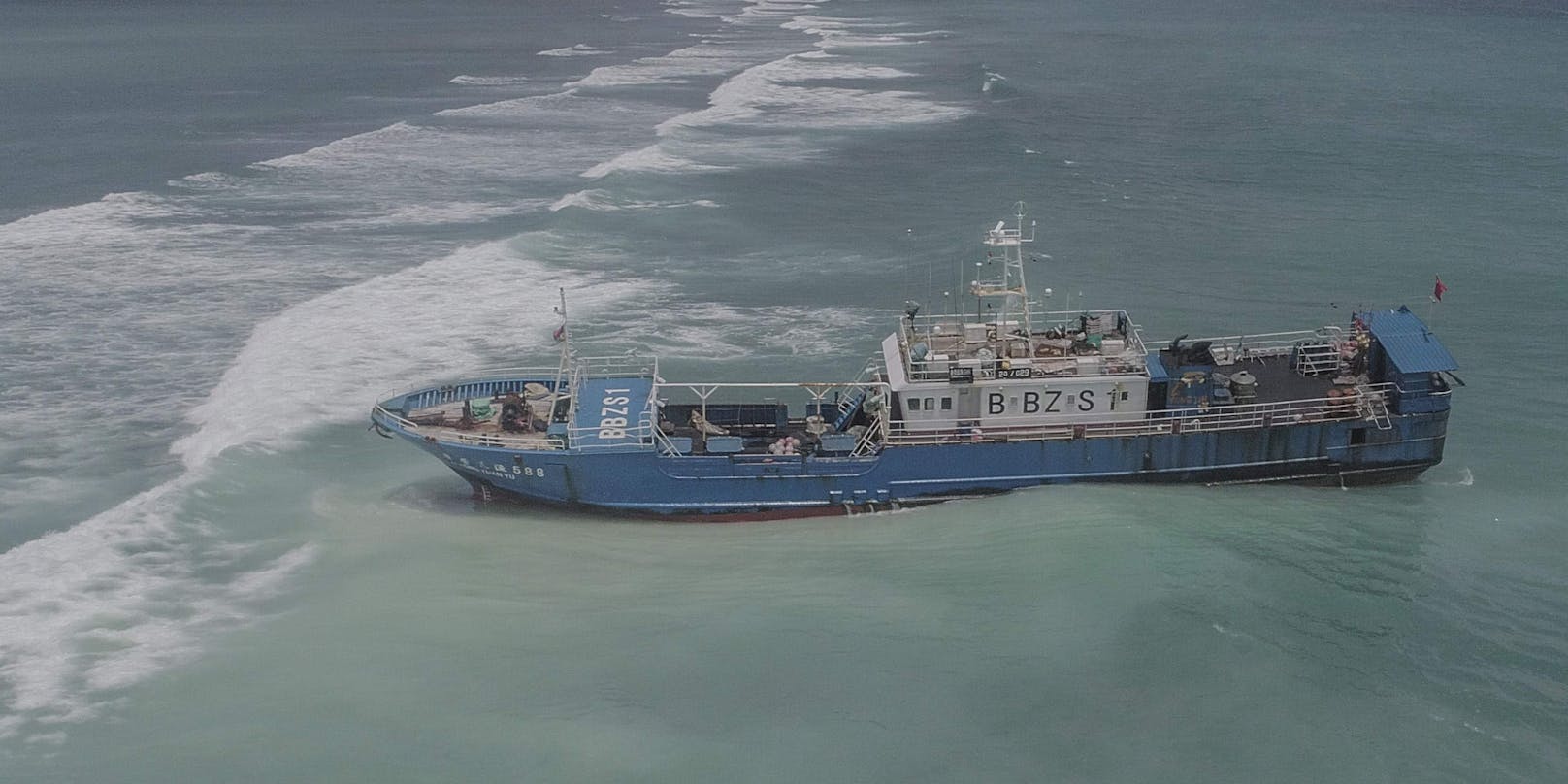 Die «Lurong Yuan Yu» strandete bei Pointe-aux-Sables im Nordwesten der Hauptinsel, nicht weit von Port Louis.