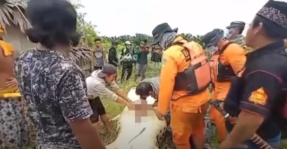 Das tote Kind wurde aus dem Krokodil geholt.