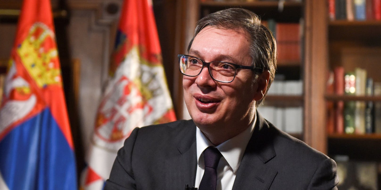 "Wir haben beschlossen, geimpften Personen zusätzliche finanzielle Unterstützung zukommen zu lassen", so Vučić.