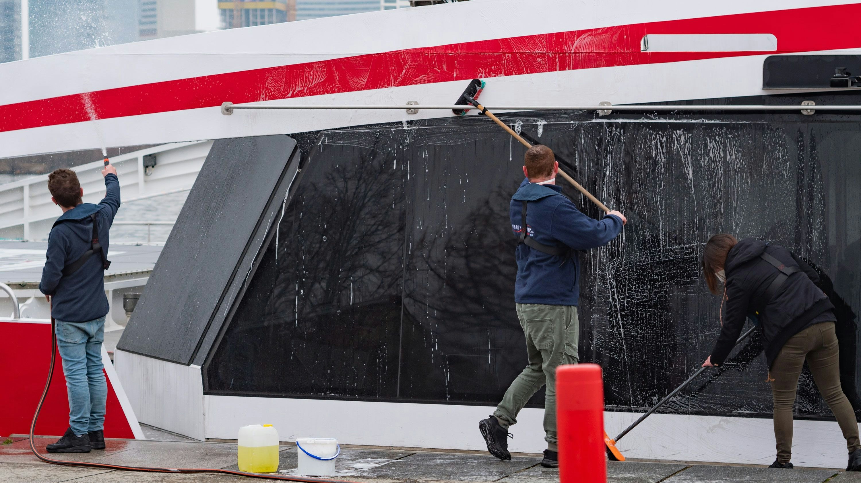 Frühjahrsputz für den Twin City Liner