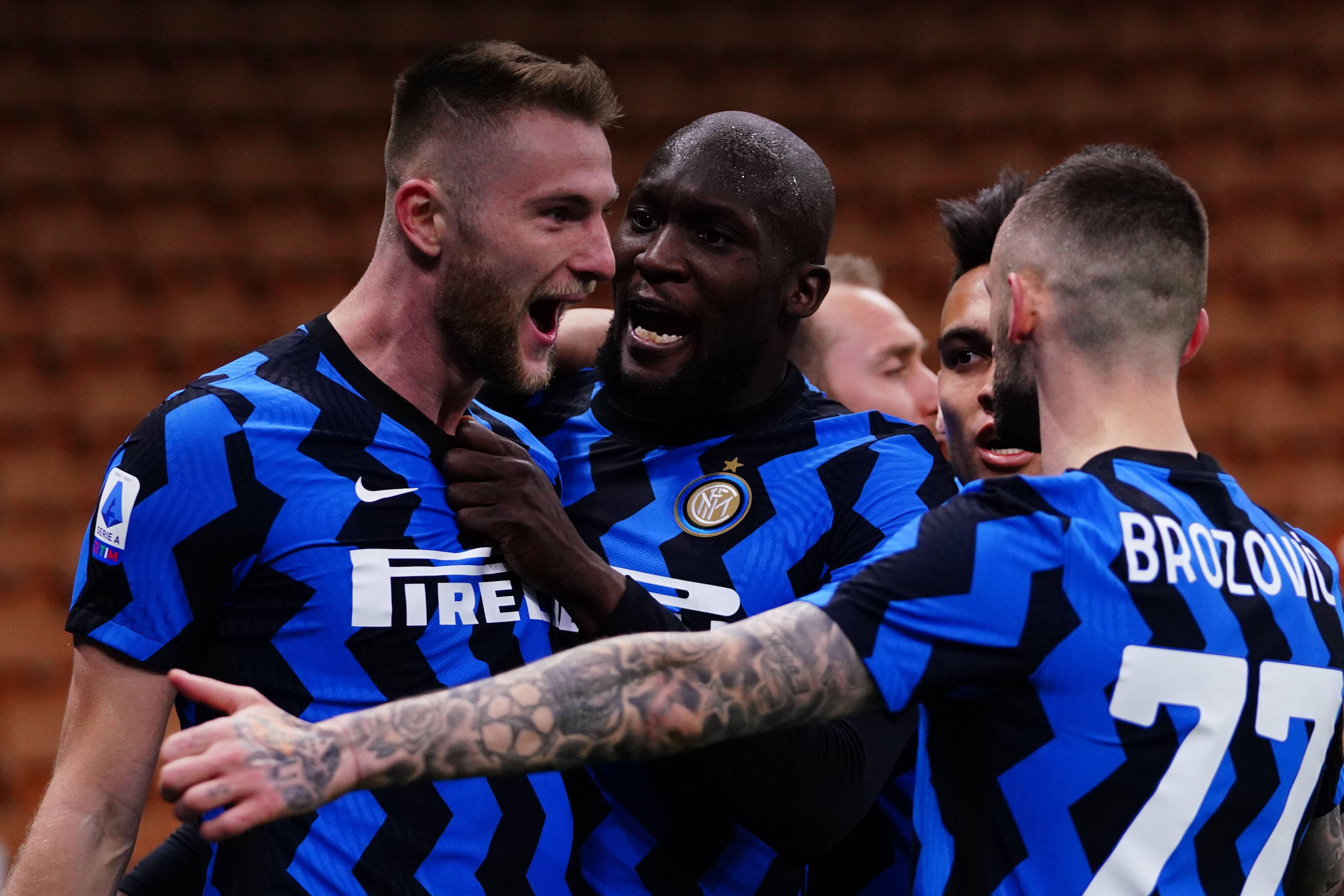 Milan Skriniar schießt Inter zum Sieg.