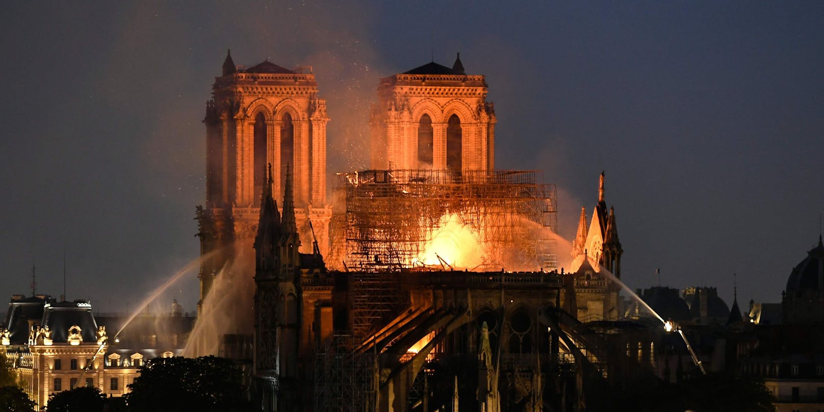 Am 15. April 2019 brannte Notre-Dame in Paris. Nun wird das Ereignis verfilmt. 