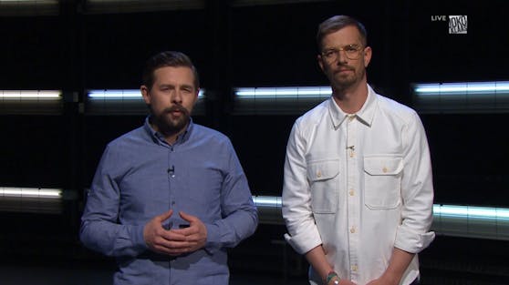 Klaas Heufer-Umlauf und Joko Winterscheidt rufen mit ihrer Doku die Aktion #NichtSelbstverständlich ins Leben.