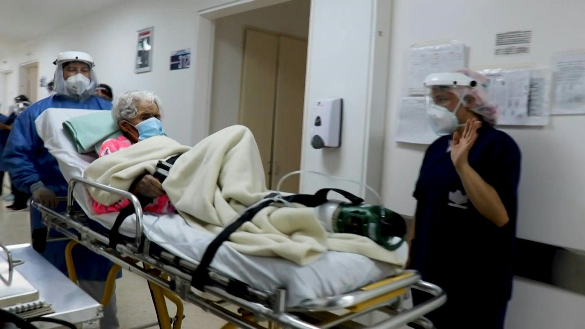 Die 104-jährige Kolumbianerin hat Covid-19 nun schon zum zweiten Mal besiegt