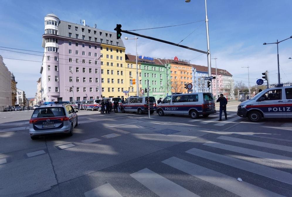 Die Polizei sperrte einen Teil des Gürtels ab.