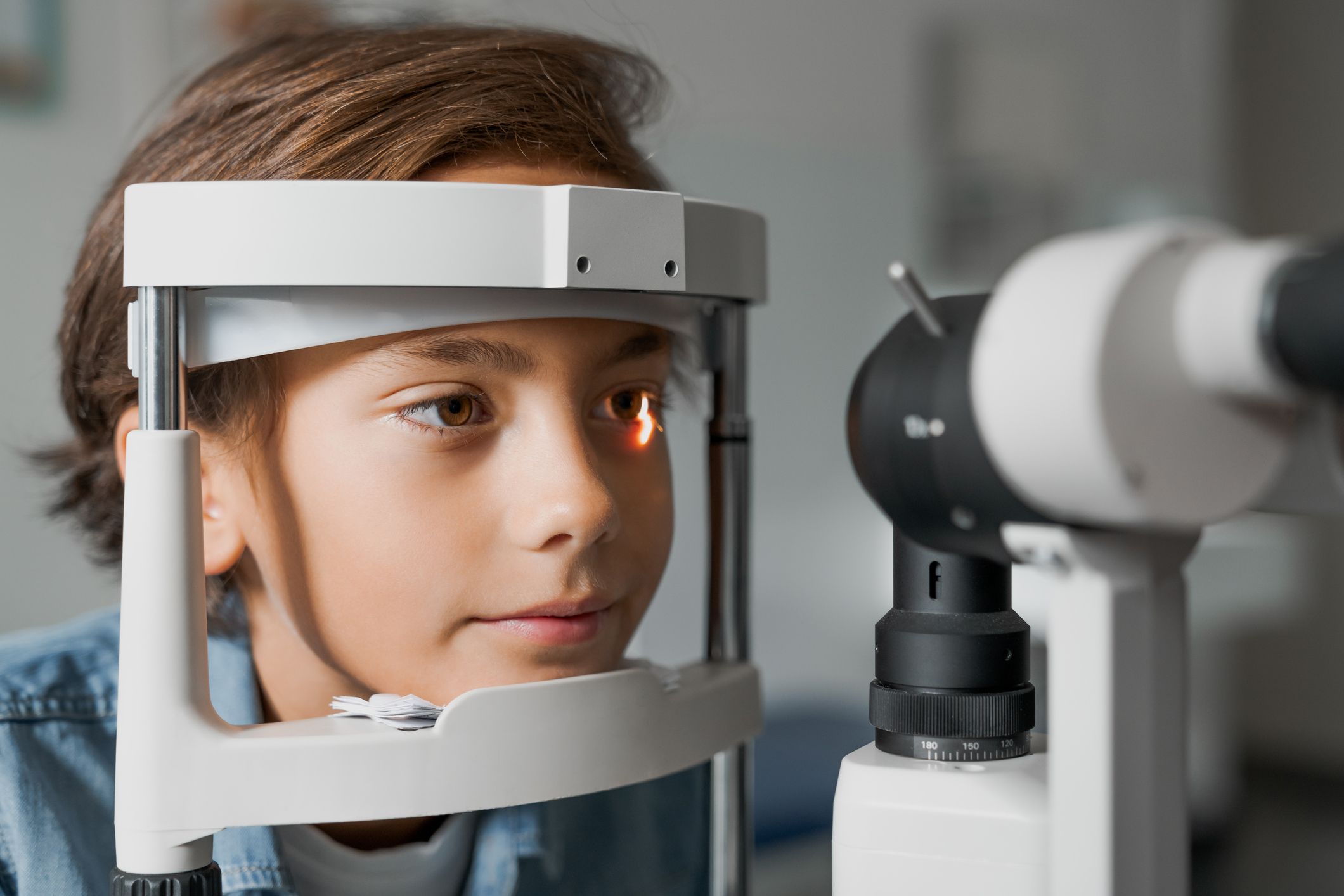 Eye Exam, Child, Medical Exam, Eye Test Equipment, Ophthalmologist