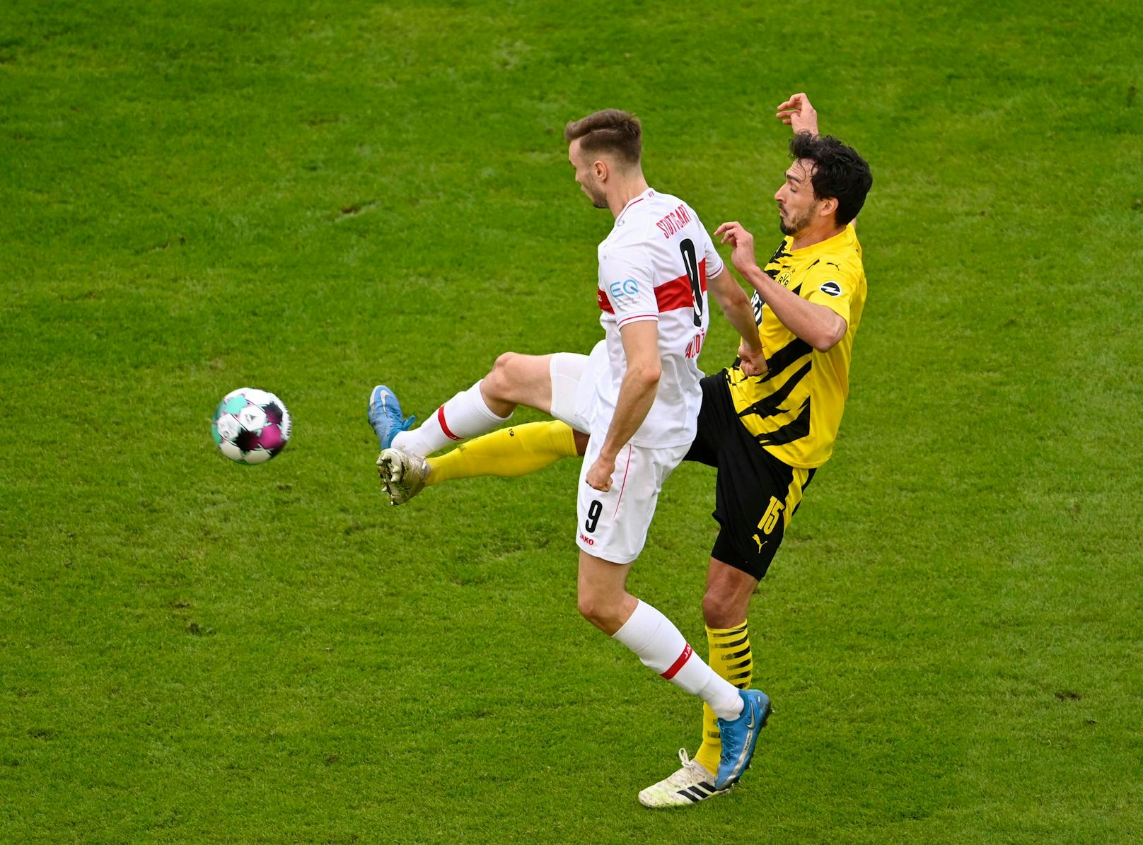 Sasa Kalajdzic gegen Borussia Dortmund. 