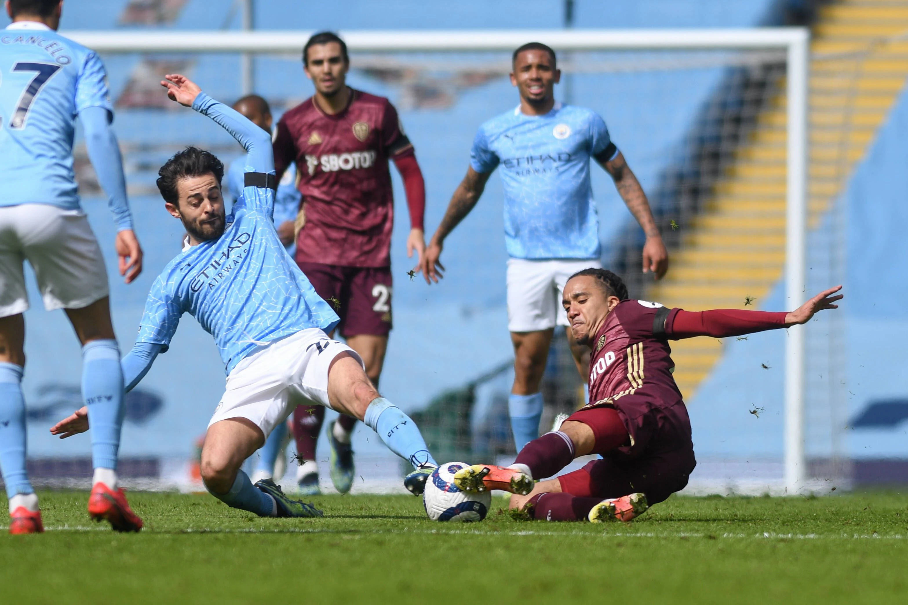 Leeds schlägt City