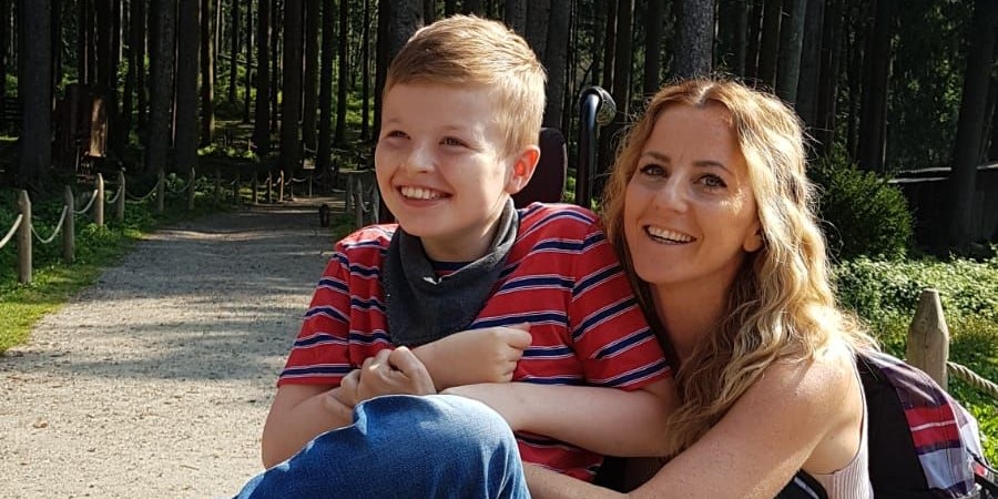 Yvonne (36) mit ihrem Sohn Yannick (12)