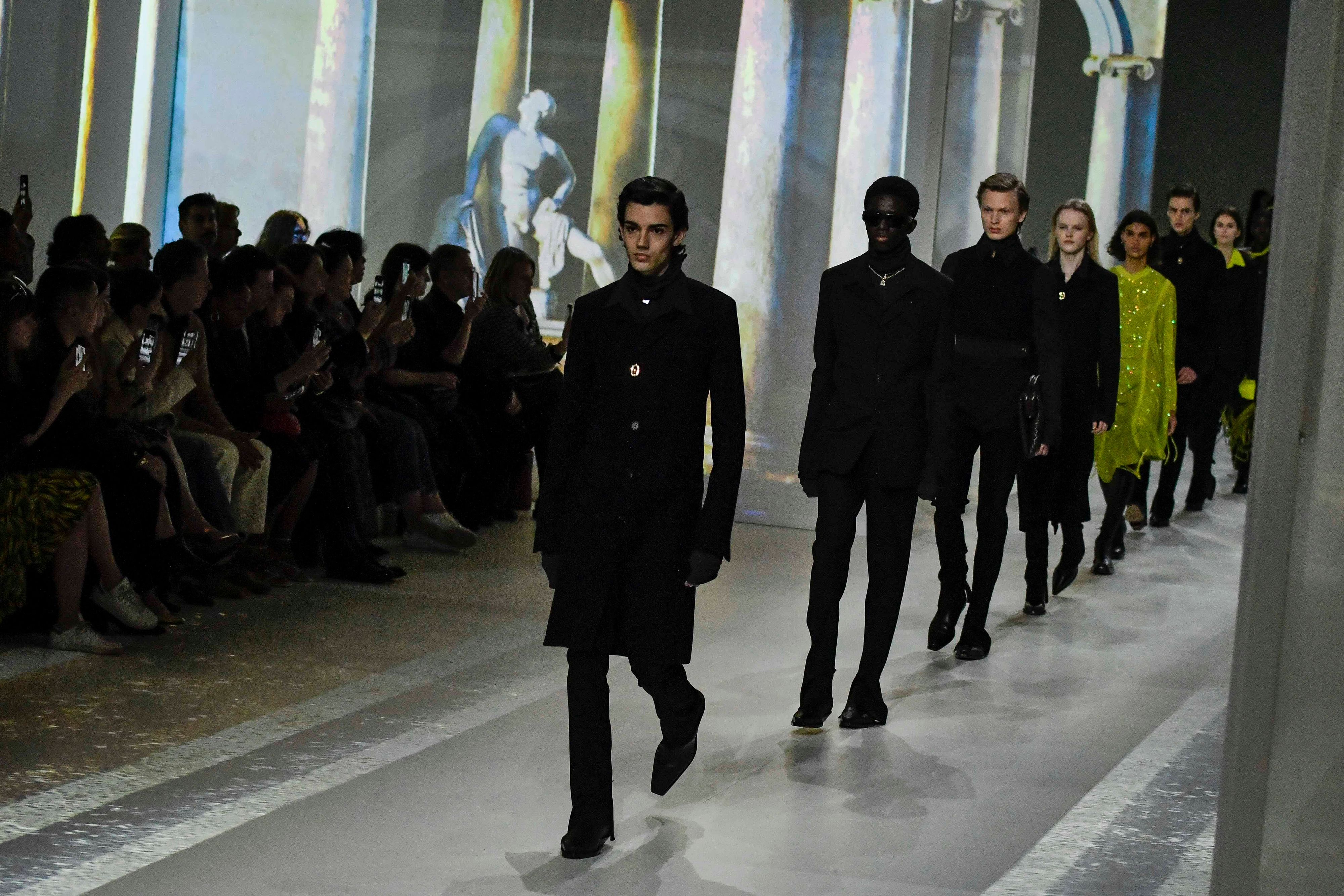 Milan, Milan Fashion Week, Women Fall Winter 2020. Milan, Women s Fashion, Autumn Winter 2020. Bottega Veneta catwalk Pictured: model PUBLICATIONxINxGERxAUTxONLY Copyright: xRiccardoxGiordanox/xIPAx/xFotosickix 