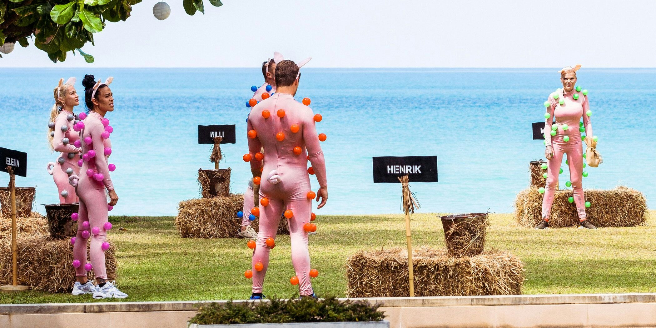 (v.l.n.r.) Emmy Russ; Elena Miras; Henrik Stoltenberg; Willi Herren; Melanie Müller