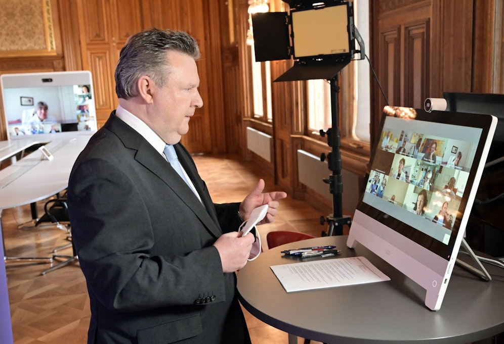 Bürgermeister Michael Ludwig (SP) bei der Lockdown-Konferenz