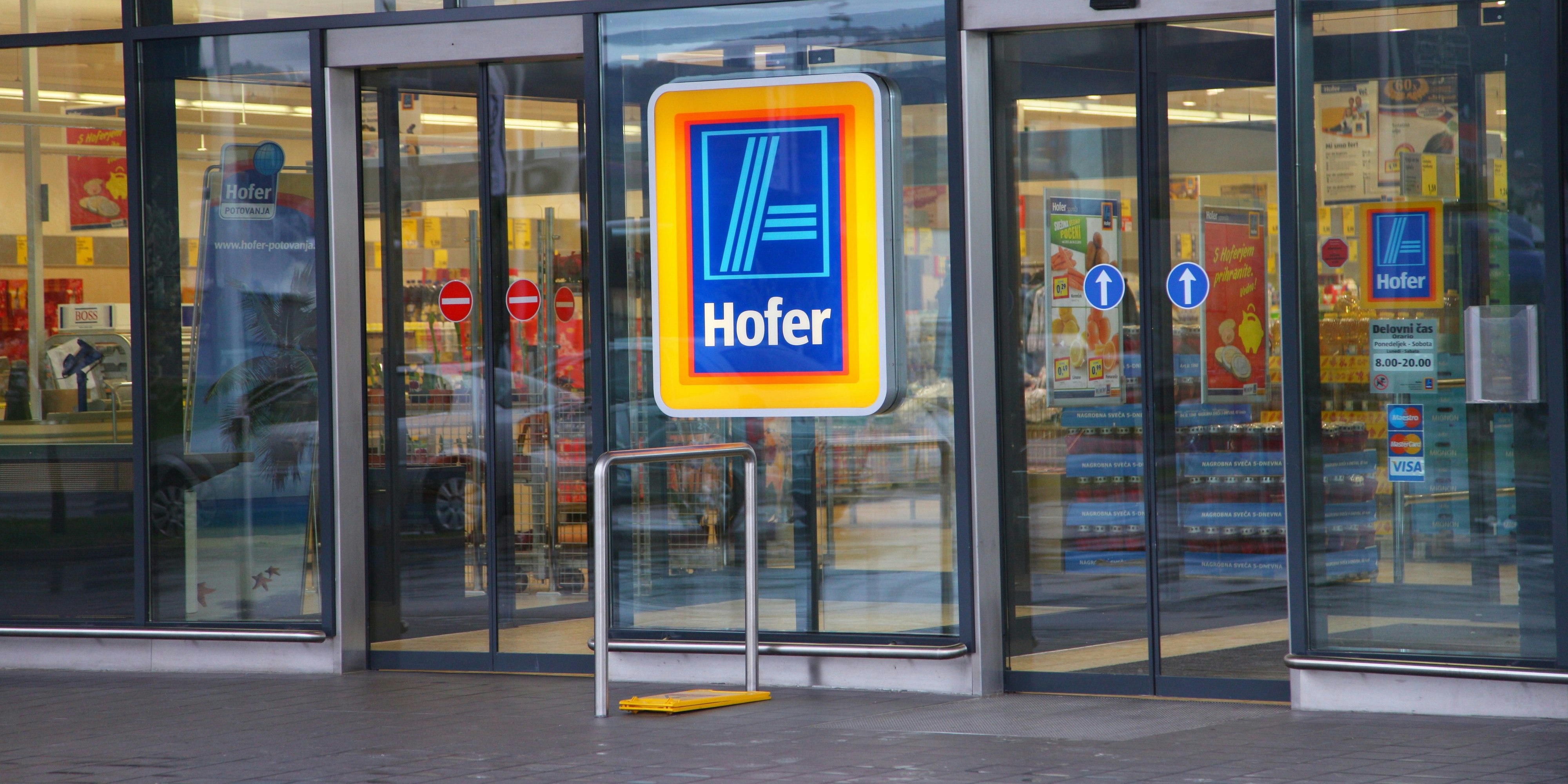 Hofer stoppt den Verkauf von Feuerwerk.