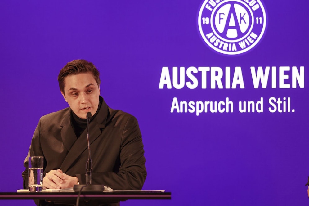 Luka Sur sieht die Lizenzfrage als Vereinsangelegenheit. 