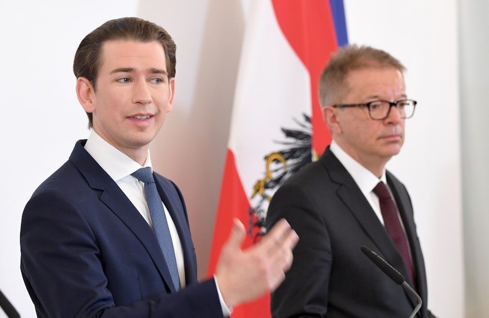 Bundeskanzler Sebastian Kurz (ÖVP) und Gesundheitsminister Rudi Anschober (Grüne) bei einer gemeinsamen Pressekonferenz.