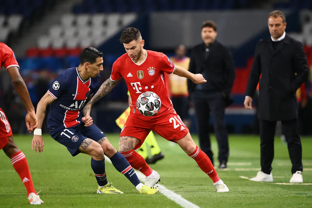 Die Bayern gegen Paris St.-Germain. 