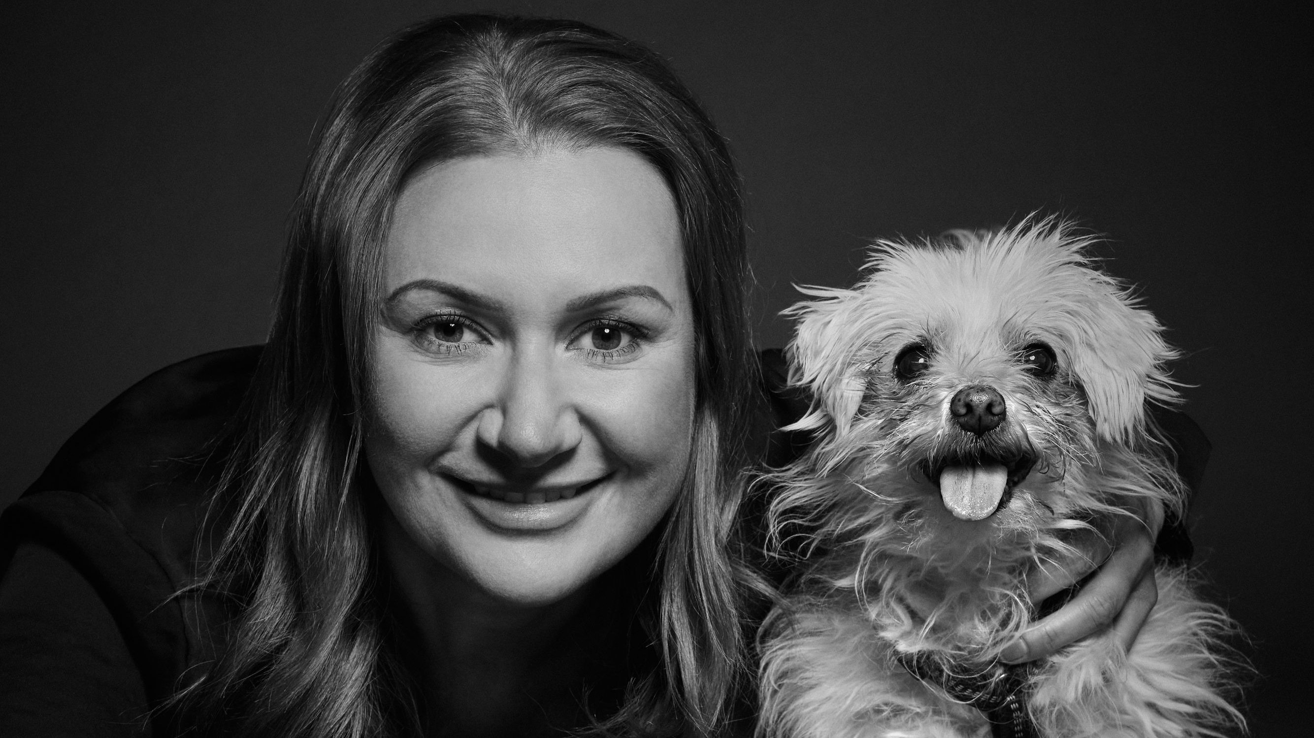 Schauspielerin Angelika Niedetzky setzt sich sehr für Tierschutz ein. 